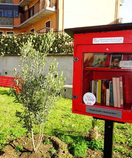 Lascia un libro, prendi un libro